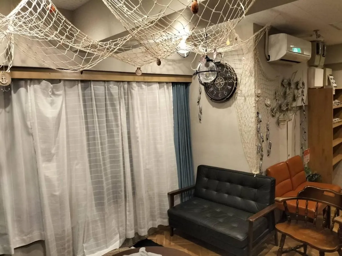 Bnb Plus Ueno Park Female Only Tōkyō 0*,  Japon